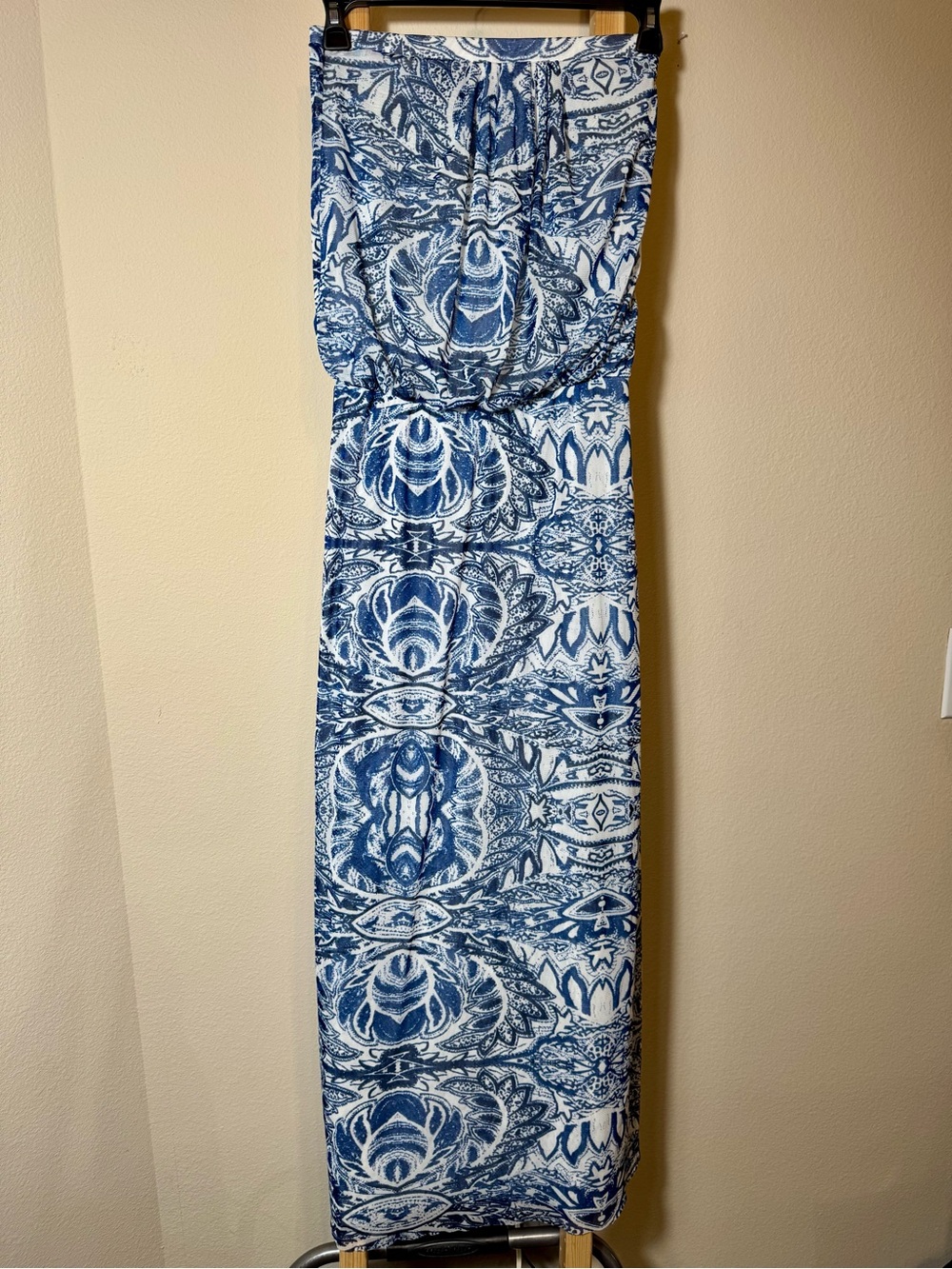 Cynthia Rowley Blue White Paisley Strapless Maxi Dress Size Medium